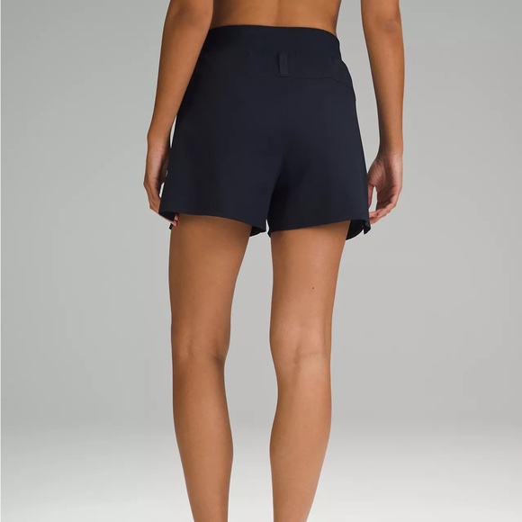 Lululemon License to Train High Rise Short 4” size 4 - Picture 5 of 8